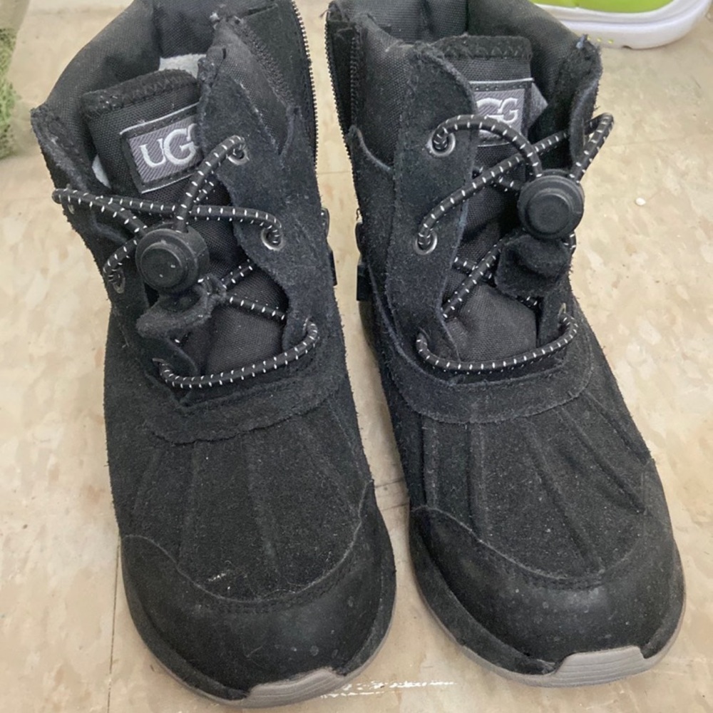 Preschool ugg snow boots